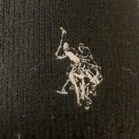 Black polo scarf and hat - Picture 2 of 3